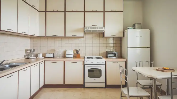 Best Simple Kitchen Design Ideas: Functional & Budget-Friendly 2025